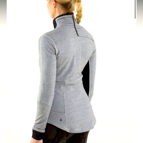 Lululemon Base Runner 1/2 Zip
Heathered Herringbone Black White /Black. 8 - Picture 2 of 7